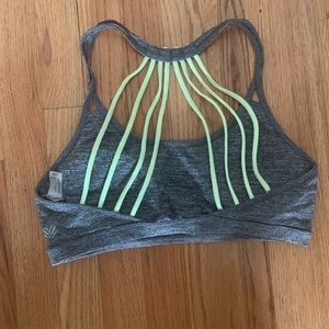 COPY - Forever 21 women’s sports bra